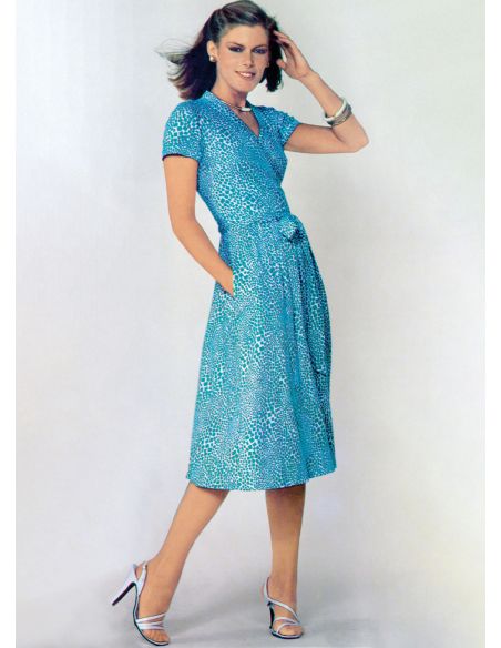 Patron Vogue 2040 H5 - Robe portefeuille