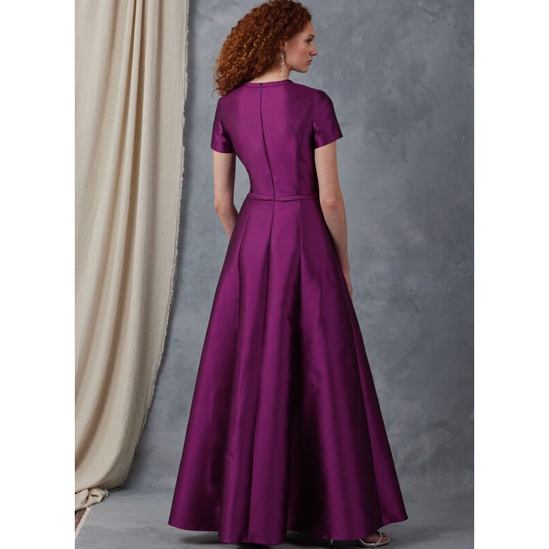 Patron Vogue 2044 B5 (36-44) - Robe Fit-and-Flare avec Variations de Manches