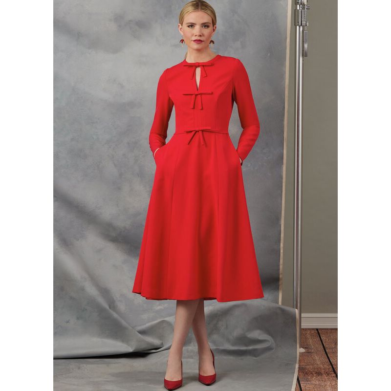 Patron Vogue 2044 Y5 (46-54) - Robe Fit-and-Flare avec Variations de Manches