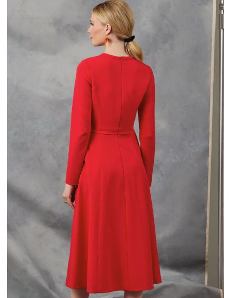 Patron Vogue 2044 Y5 (46-54) - Robe Fit-and-Flare avec Variations de Manches