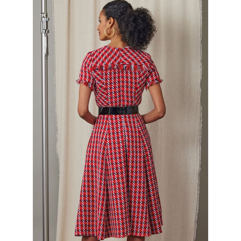 Patron Vogue 2046 R5 (42-50) - Robe fit-and-flare avec variations de manches