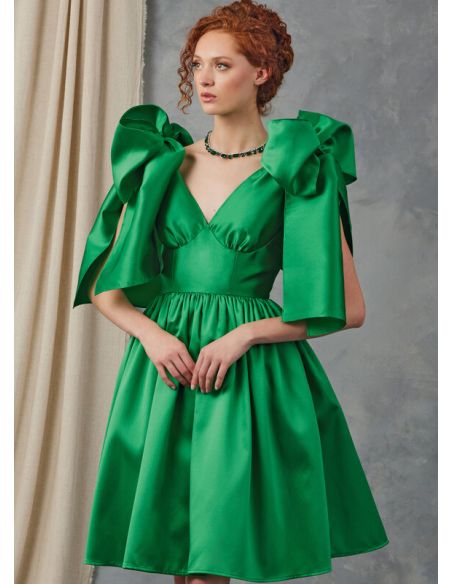 Patron Vogue 2048 U5 (44-52) - Robe de soirée avec décolleté en V