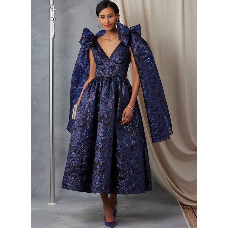 Patron Vogue 2048 U5 (44-52) - Robe de soirée avec décolleté en V