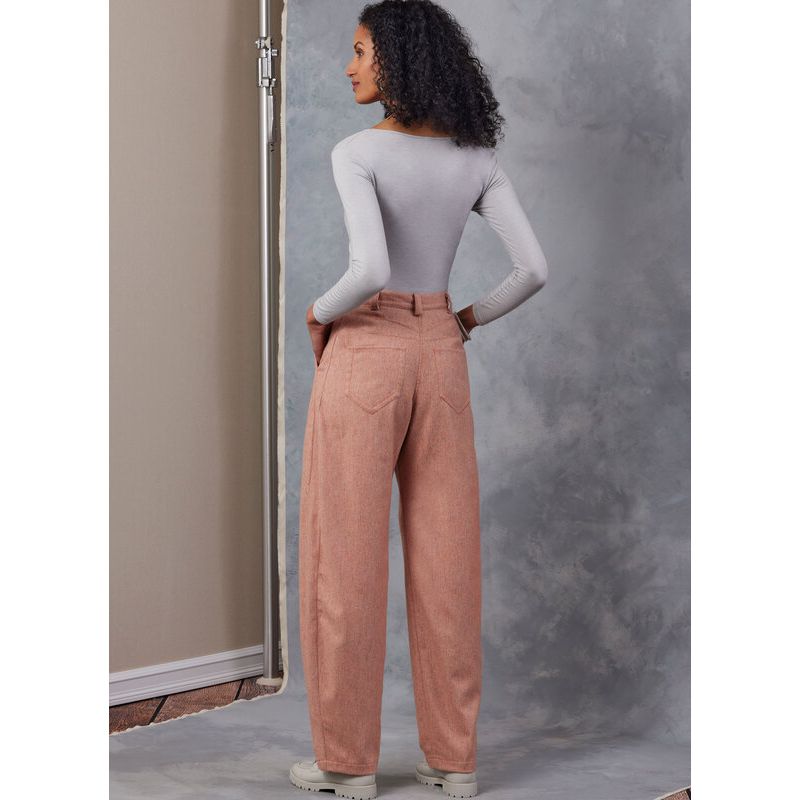 Patron Vogue 2051 U5 (44-52) - Pantalon taille haute à jambes larges avec poches
