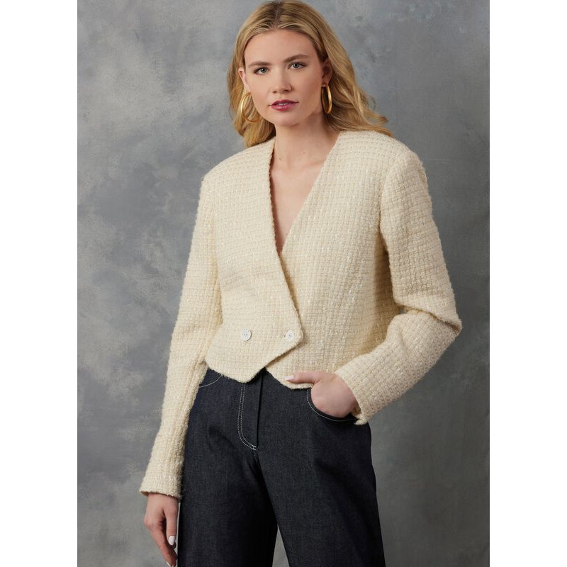 Patron Vogue 2053 R5 (42-50) - Veste à double boutonnage avec épaulettes