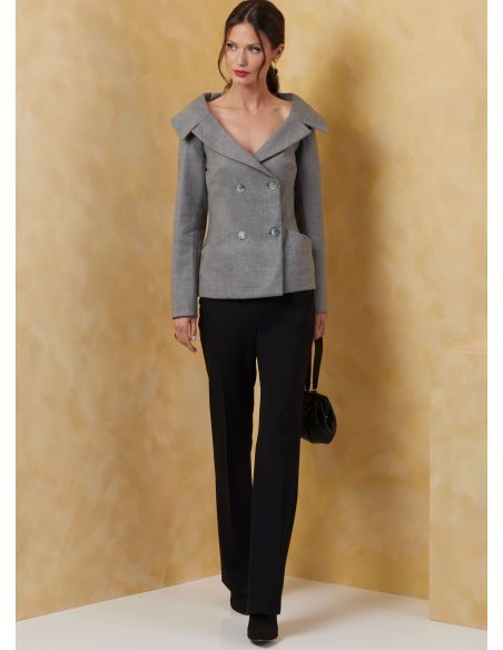 Patron Vogue 2073 Y5 (46-54) - Veste pour femme avec variations de manches