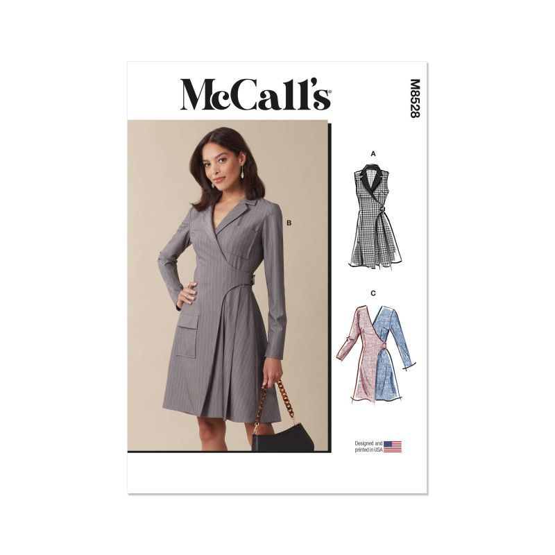 Patron McCall's 8528.Y5 - Robe blazer élégante