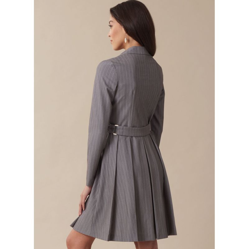 Patron McCall's 8528.Y5 - Robe blazer élégante