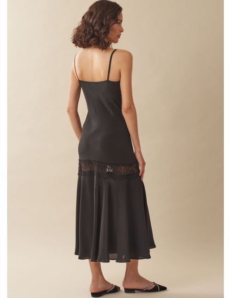 Patron McCall's 8535.BB - Chemise de nuit et robe pour femme