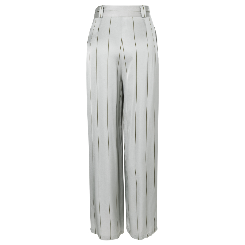 Patron Burda 5718 - Pantalon Marlene et Short stylé