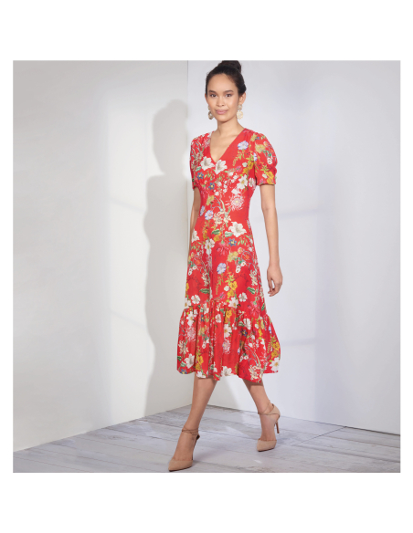 Patron Simplicity 8875.R5 (42-50) - Robe féminine avec encolure en V et volants