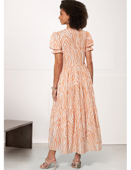 Patron Simplicity 9702.Y5 (46-54) - Robe à encolure en V et taille empire