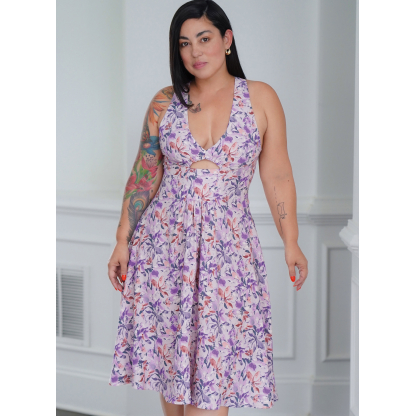 Patron Simplicity 9946.Y5 (46-54) - Robe à encolure profonde ou dégagée avec découpes modernes 2