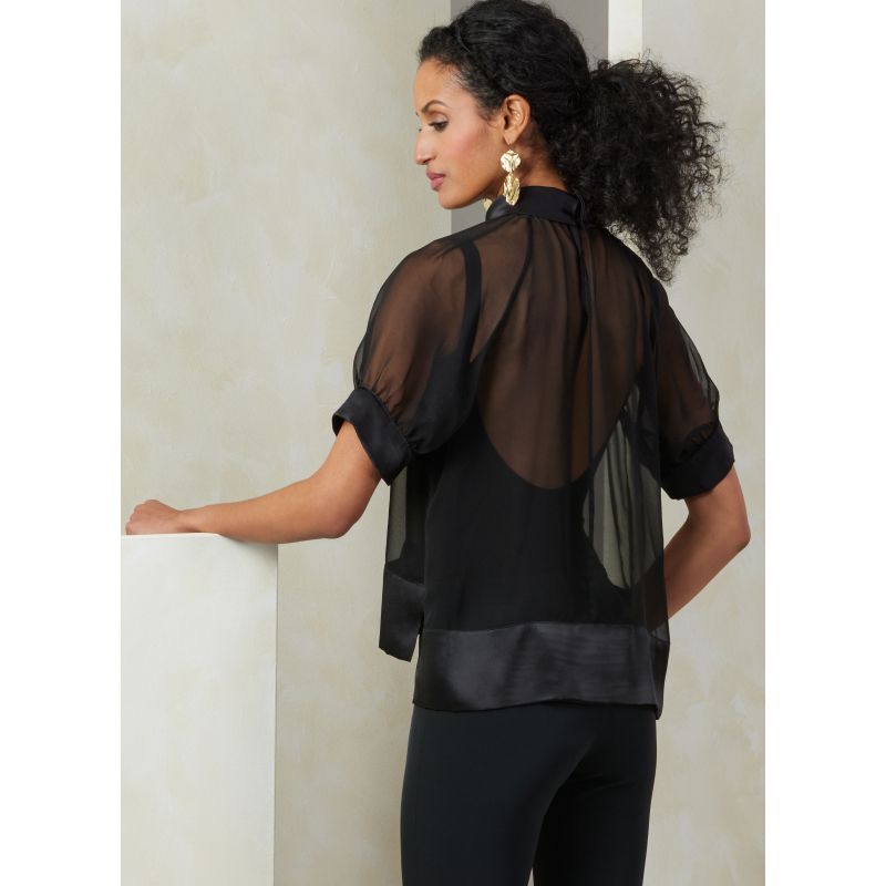 Patron Vogue 2090/Y5 (46-54) - Haut col roulé à plis et manches raglan