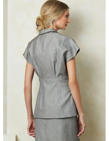 Patron Vogue 2097/U5 (44-52) - Ensemble haut col asymétrique, jupe ajustée et pantalon semi-ajusté