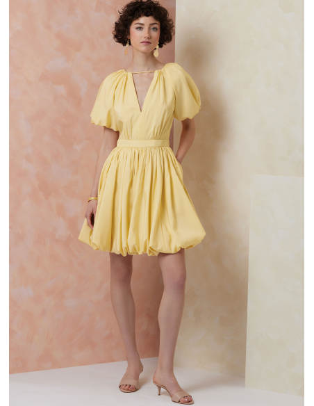 Patron Vogue 2106/H5 (34-42) - Robe froncée à ourlet bulle et dos ouvert