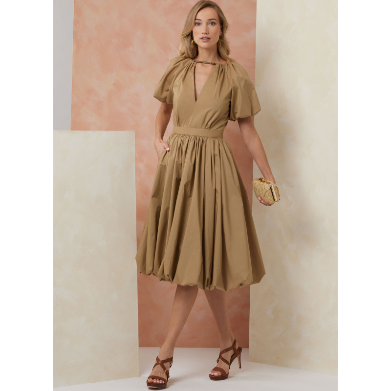 Patron Vogue 2106/H5 (34-42) - Robe froncée à ourlet bulle et dos ouvert