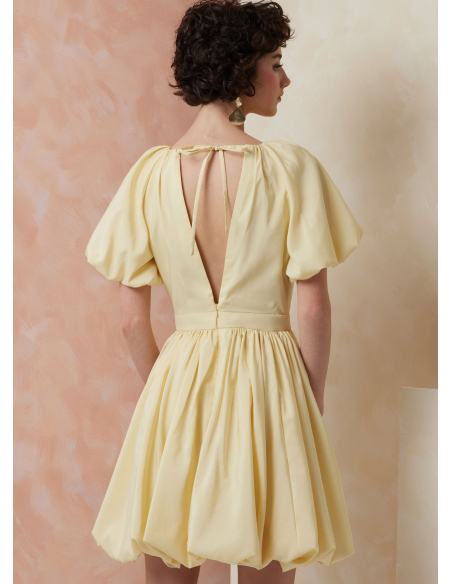 Patron Vogue 2106/H5 (34-42) - Robe froncée à ourlet bulle et dos ouvert