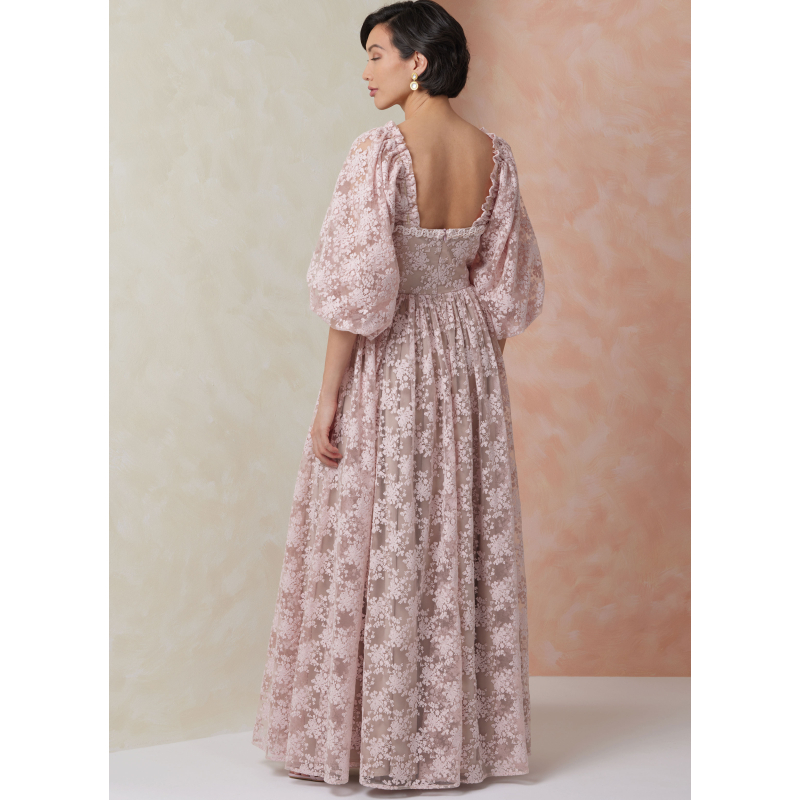 Patron Vogue 2109/U5 (44-52) - Robe ajustée à encolure cœur et manches bouffantes