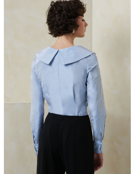 Patron Vogue 2113/B5 (36-44) - Top ajusté encolure V avec manches courtes ou longues