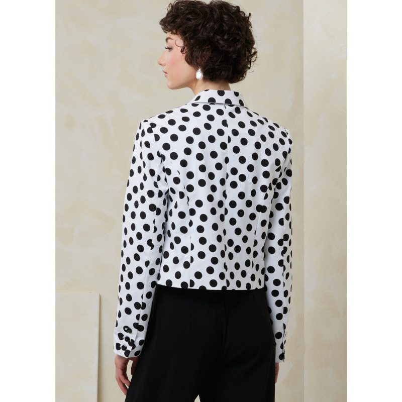 Patron Vogue 2114/Y5 (46-54) - Veste courte cintrée avec manches fente