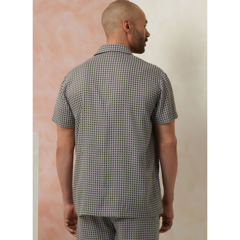 Patron Vogue 2121 (46-68) - Pyjama homme chemise et bas