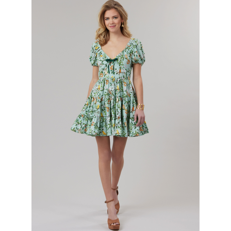 Patron McCall's 8575.K5 (36-44) - Robe taille empire froncée et manches courtes