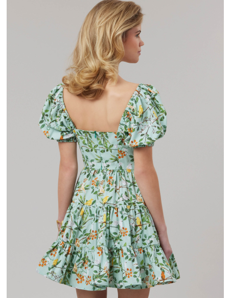 Patron McCall's 8575.Y5 (46-54) - Robe taille empire froncée et manches courtes