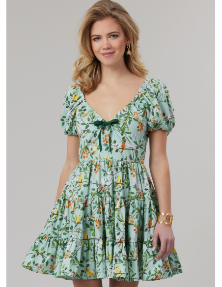 Patron McCall's 8575.Y5 (46-54) - Robe taille empire froncée et manches courtes