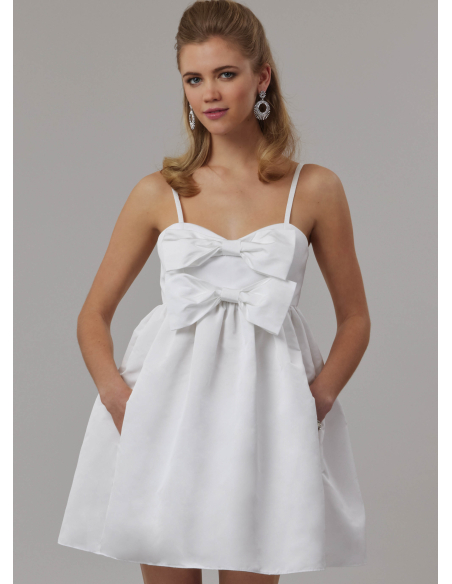 Patron McCall's 8581.M1 (38-46) - Robe taille empire sweetheart à bretelles