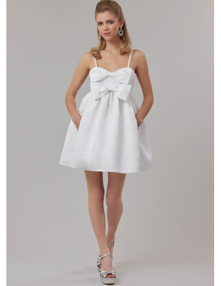 Patron McCall's 8581.W2 (48-56) - Robe taille empire sweetheart à bretelles