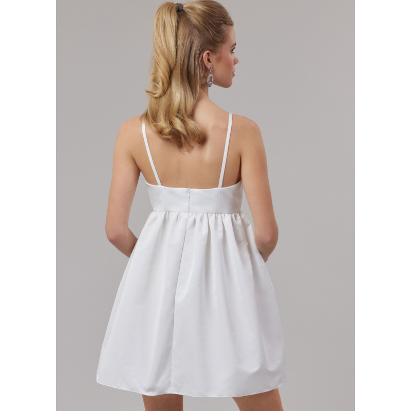 Patron McCall's 8581.W2 (48-56) - Robe taille empire sweetheart à bretelles