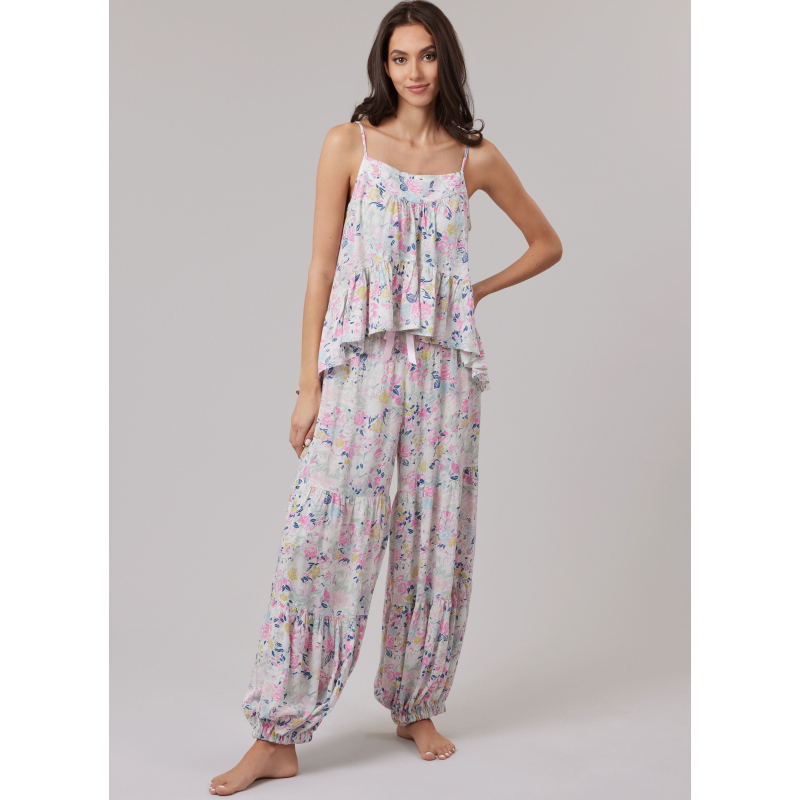 Patron McCall's 8587.A (34-52) - Ensemble top court, shorts et pantalon ballon