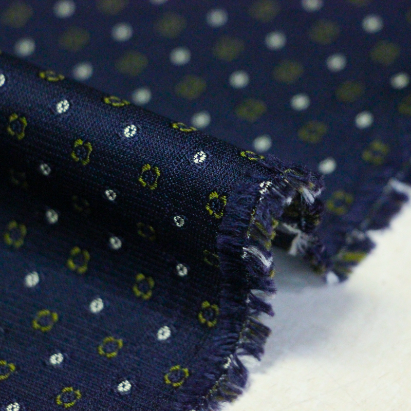 Jacquard 100% soie - Pois et petites fleurs vertes fond marine