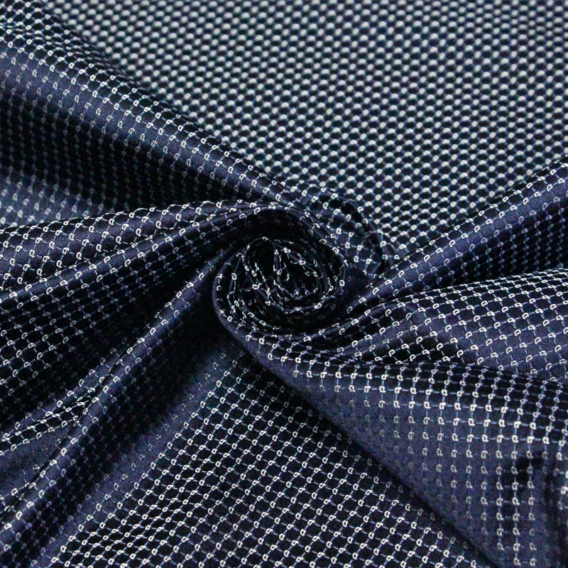 Jacquard 100% soie - Cachemire blanc fond bleu