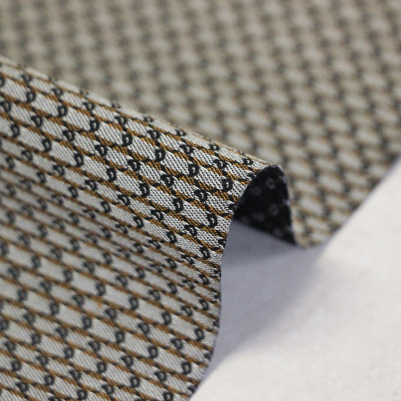 Jacquard 100% soie - Cachemire blanc fond noir