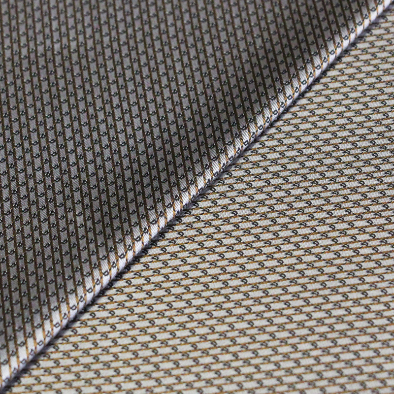 Jacquard 100% soie - Cachemire blanc fond noir