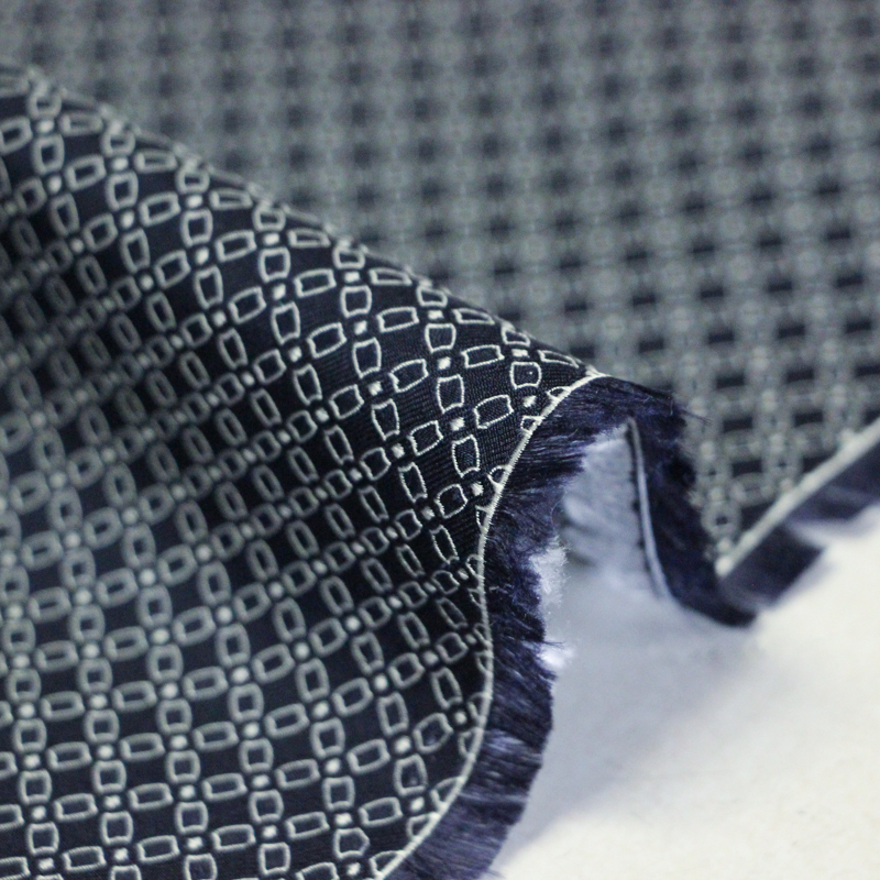 Jacquard 100% soie - Chaîne rectangulaire blanc fond bleu