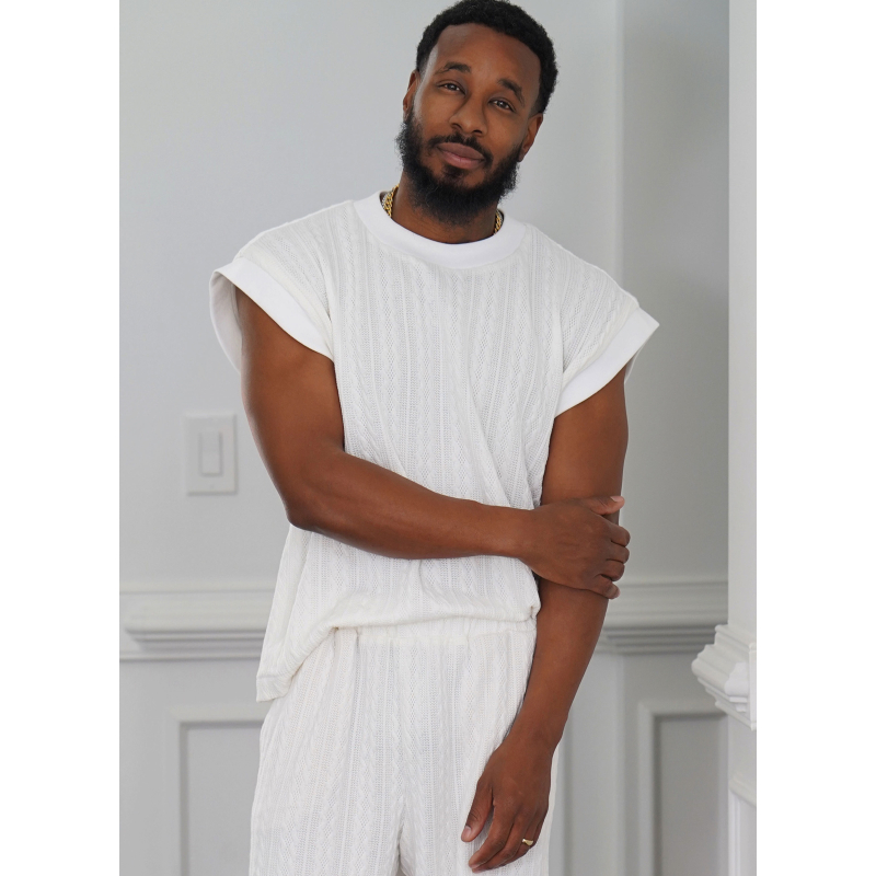 Patron KnowMe 2130.A (46-64) - Top et Shorts Homme