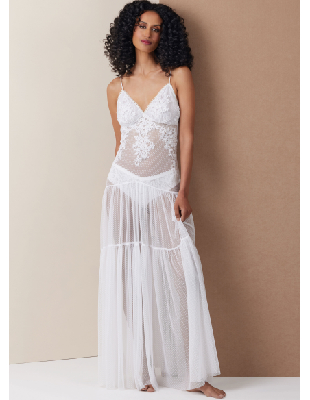 Patron Vogue 2139/U5 (44-52) - Robe lingerie longue élégante
