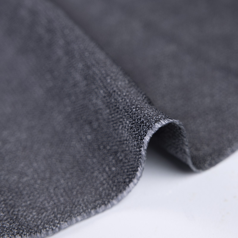 Jacquard 100% soie - Motif micro-grain gris argenté