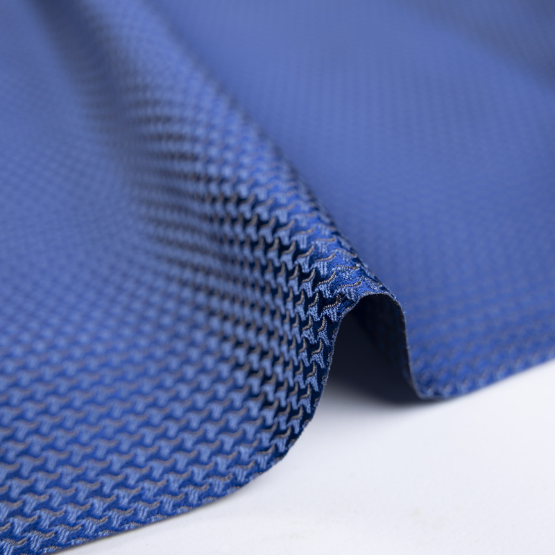 Jacquard 100% soie - Crochet bleu fond bleu