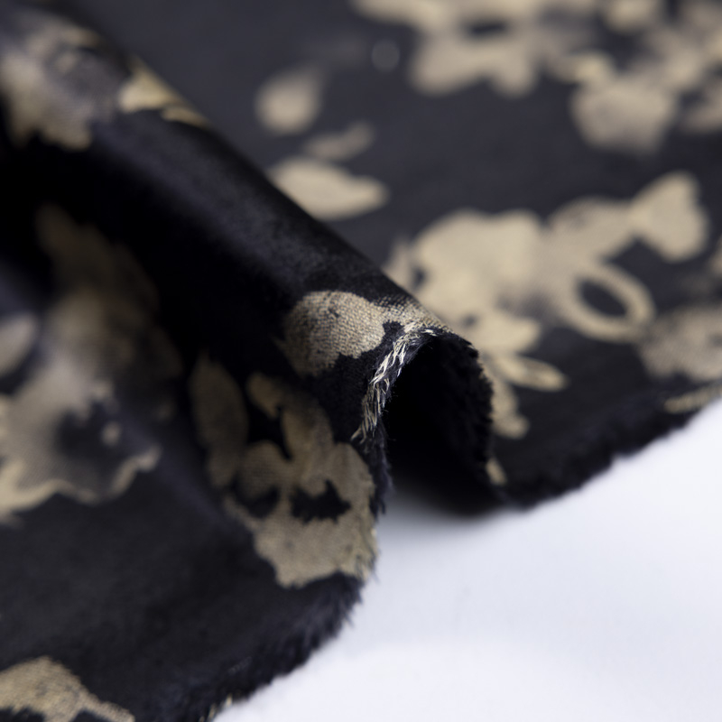 Velours ras coton, viscose & élasthanne - Fleurs beige fond noir