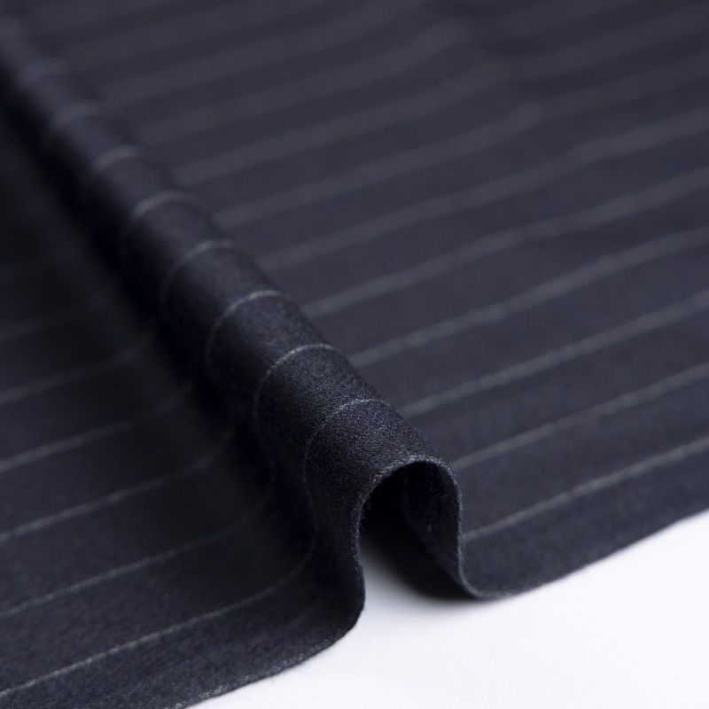 Tissu tailleur laine & élasthanne – Rayure craie bleu nuit