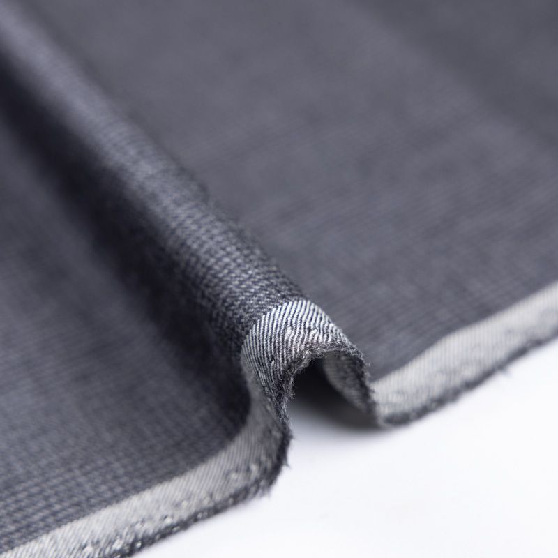 Tissu tailleur 100% laine – Pieds-de-puce noire et gris