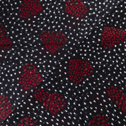 Mousseline crinkle 100% viscose – Cœurs rouges et blancs fond noir