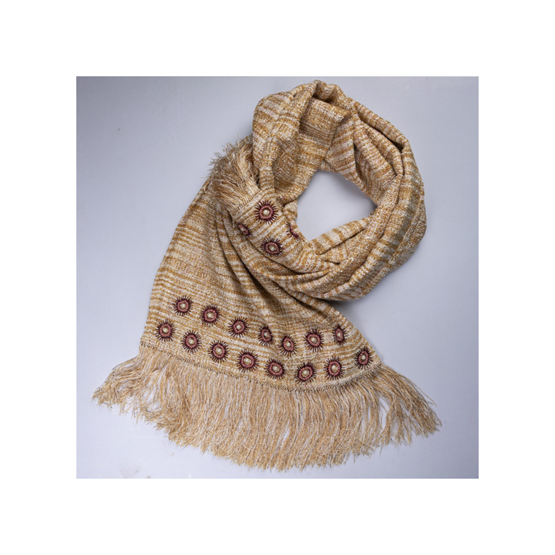 Écharpe 100% soie brodée et perlée – Rosaces perlées beige doré