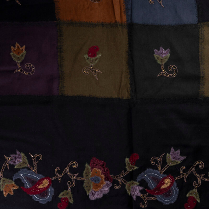 Étole brodée perlée 100% laine – Patchwork multicolore fleur 2