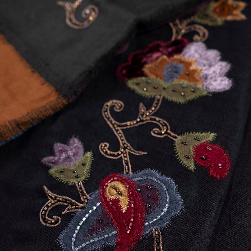 Étole brodée perlée 100% laine – Patchwork multicolore fleur