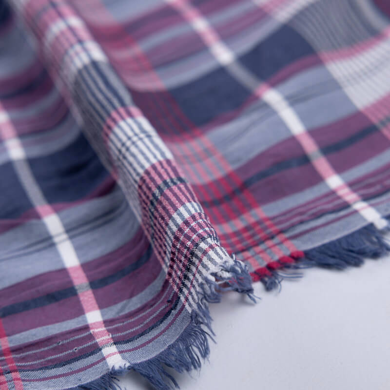 Toile de coton & viscose – Carreaux bleu & rouge